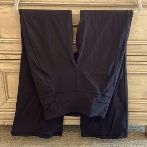 Black flare Lululemon Legging, Size 4